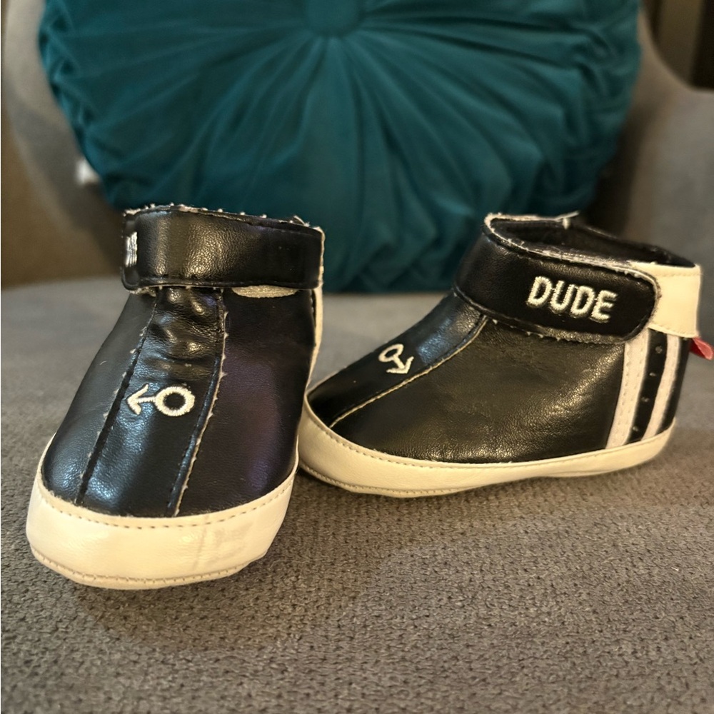 Silly Souls DUDE crib shoes NWOT